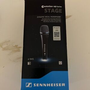 Sennheiser e945 microphone